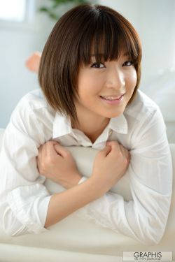 白領麗人無奈張開腿楊靜