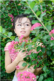美女被強(qiáng)吻脫內(nèi)衣到床的視頻